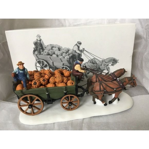 Dept 56 New England Village - Harvest Pumpkin Wagon - Picture 4 of 5